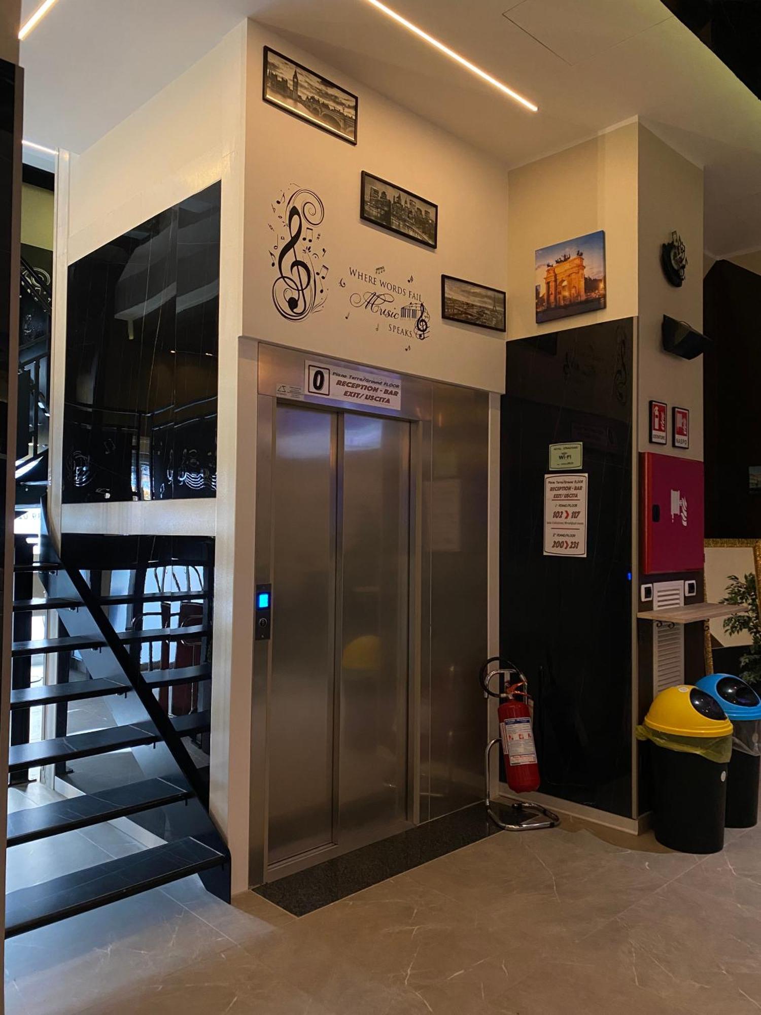 Stradivari 3* Milano
